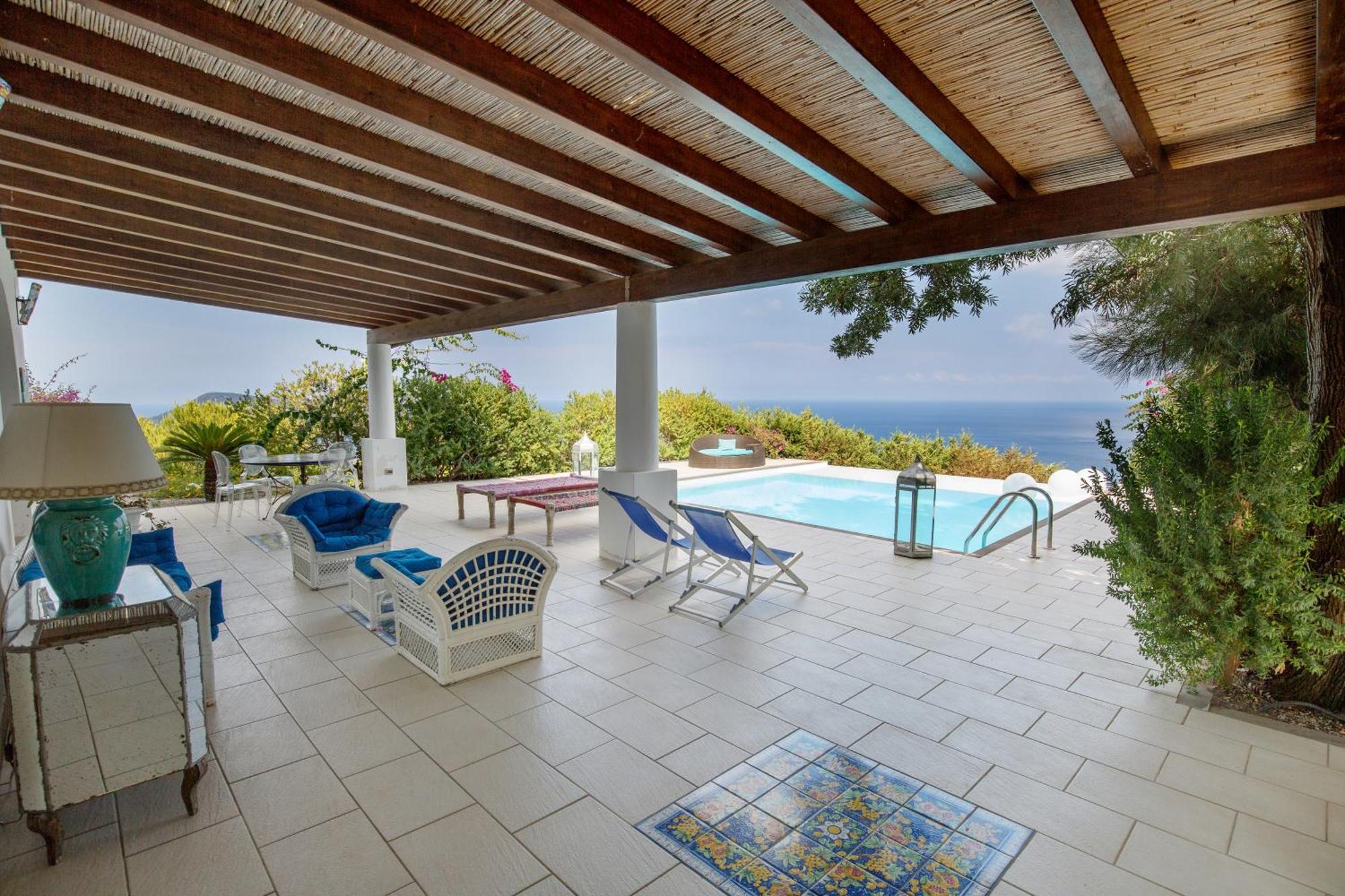 Sealight Villa Lipari - Vista E Piscina Bagian luar foto