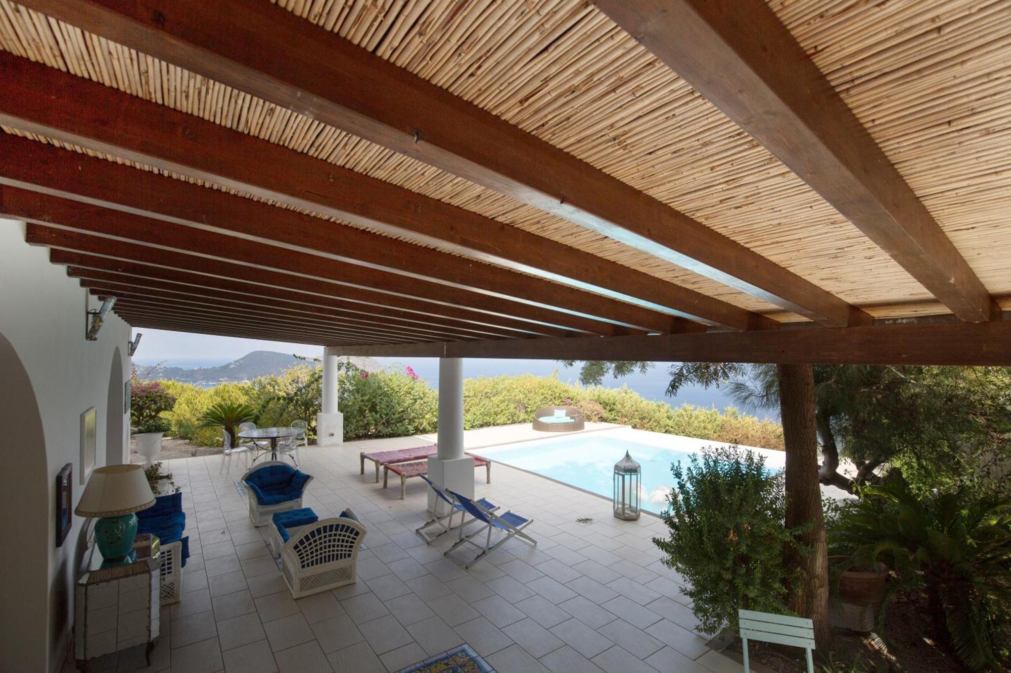 Sealight Villa Lipari - Vista E Piscina Bagian luar foto